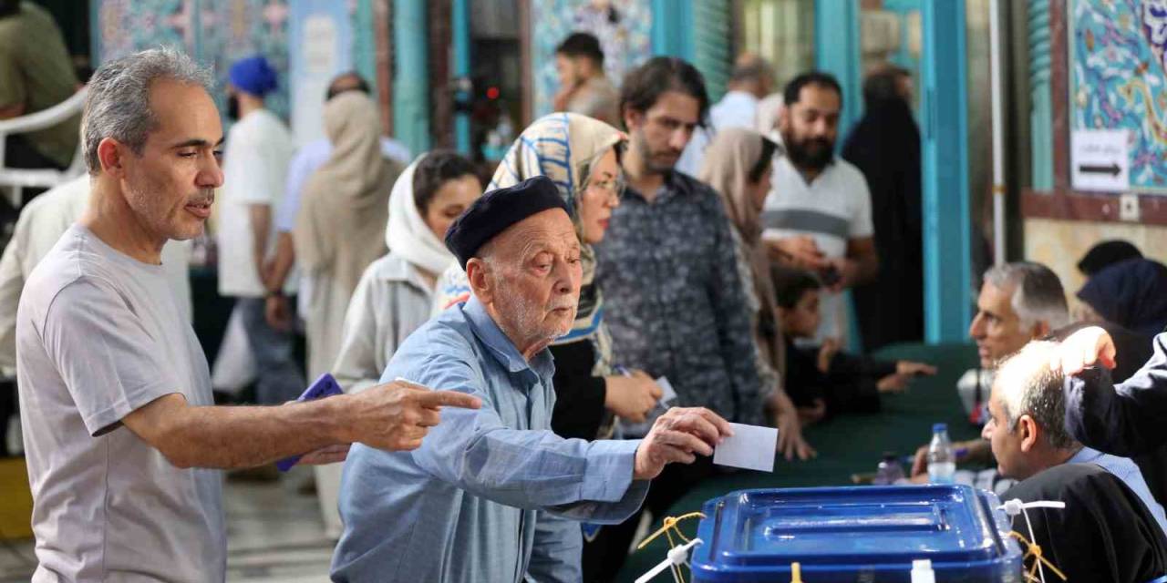 İran’da Devrimden Bu Yana En Düşük Katılımlı Seçim