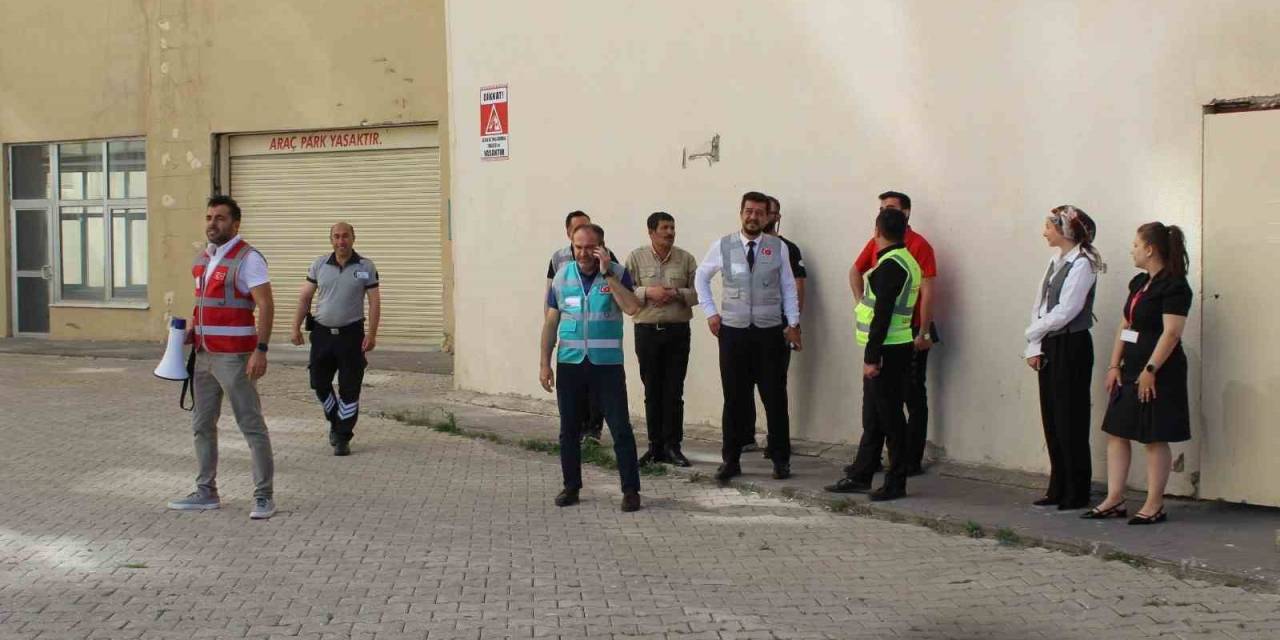 Tatvan’da Gerçeği Aratmayan Tatbikat