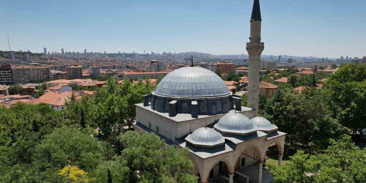 Mimar Sinan Ekolünün Ankara’daki Tek Örneği Olan Cenab-ı Ahmet Paşa Camii’nde 5 Asırdır Ezan Sesi Yükseliyor