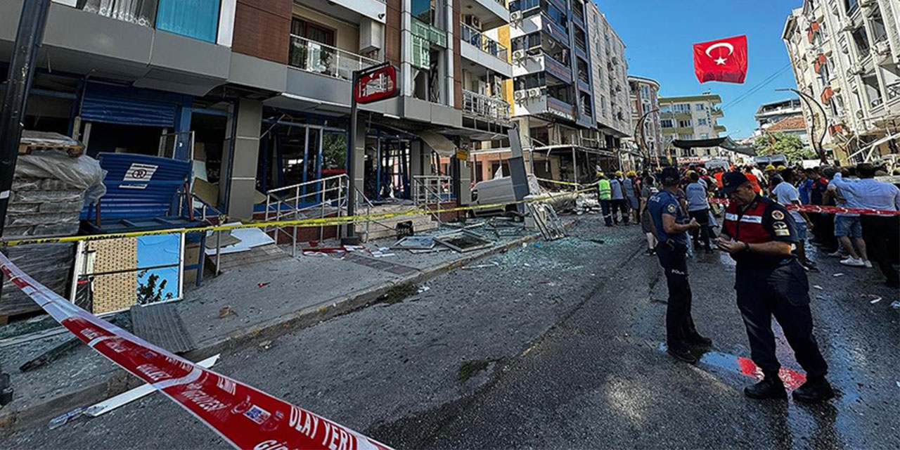 İzmir'de bir restoranda patlama 4 ölü