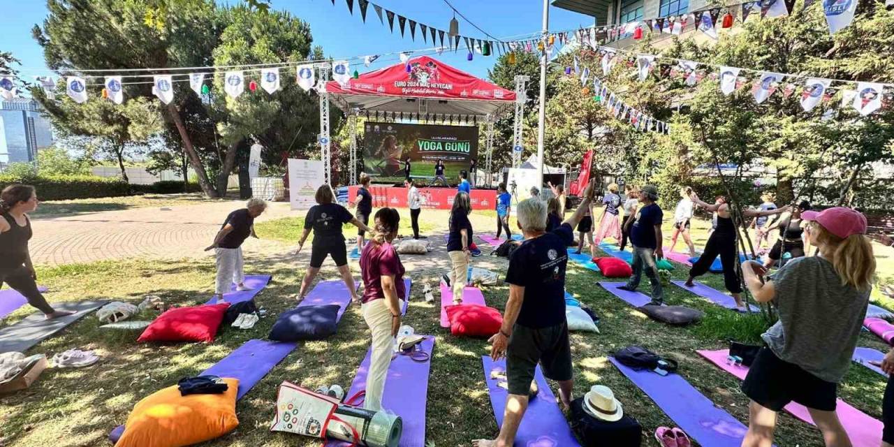 Şişli’de Uluslararası Yoga Günü Düzenlenen Etkinlikle Kutlandı
