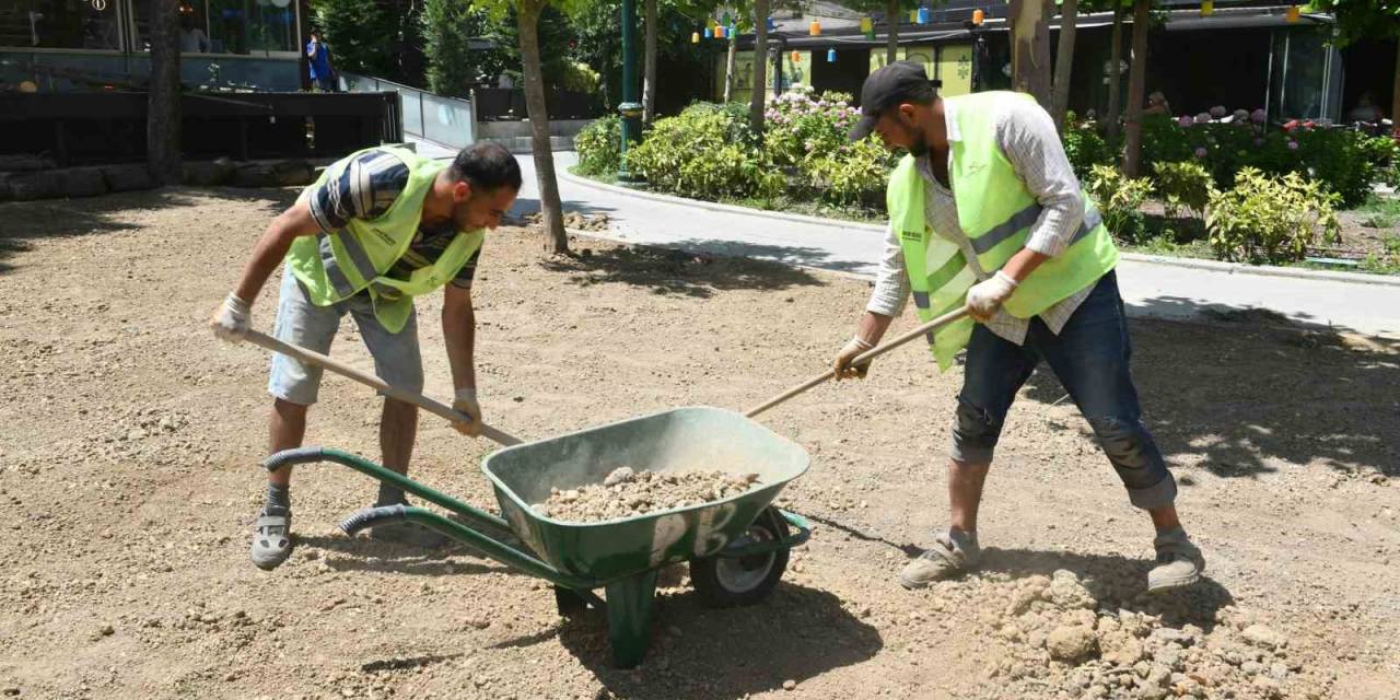 Esenyurt Belediye Başkanı Özer’den Parklara “Hizmet Seferberliği”