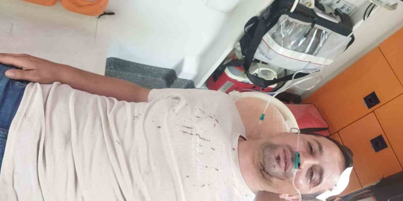 Muhtardan İl Genel Meclis Üyesi Ve Oğluna Sopalı Saldırı