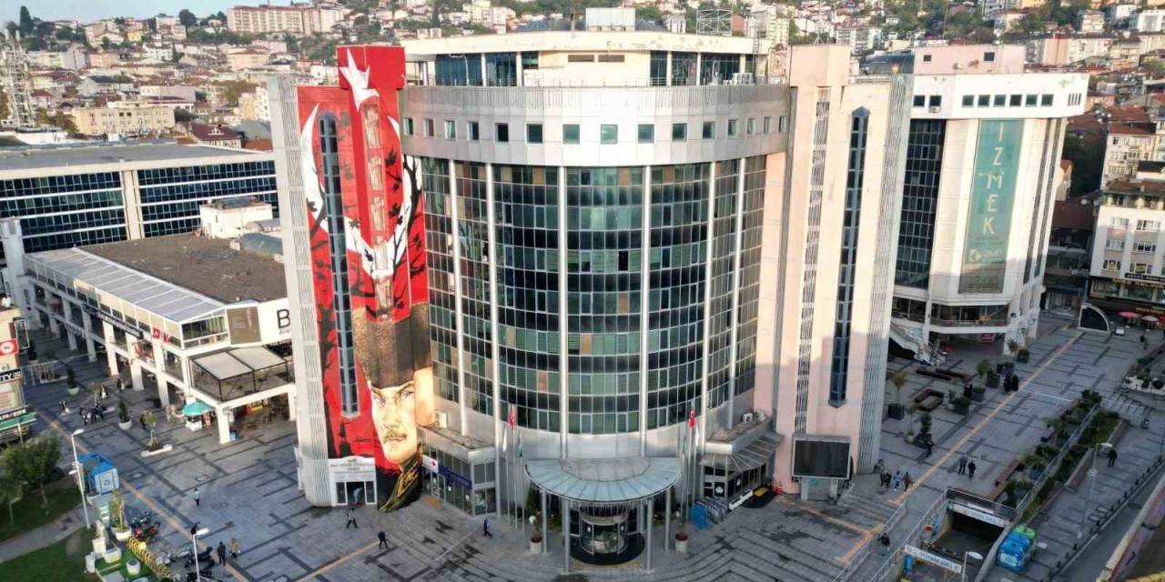 Kaldırım İşgali Yapan İşletmeler Mühürlenecek