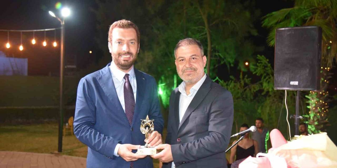 Başkan Kadir Aydar, En Başarılı Belediye Başkanı Seçildi