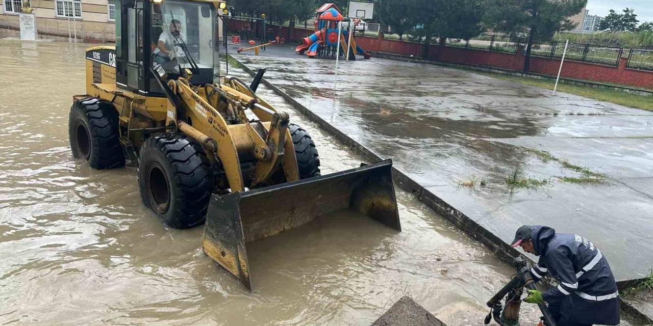 Ordu’da Sağanak Sonrası Sel Ve Su Baskınları