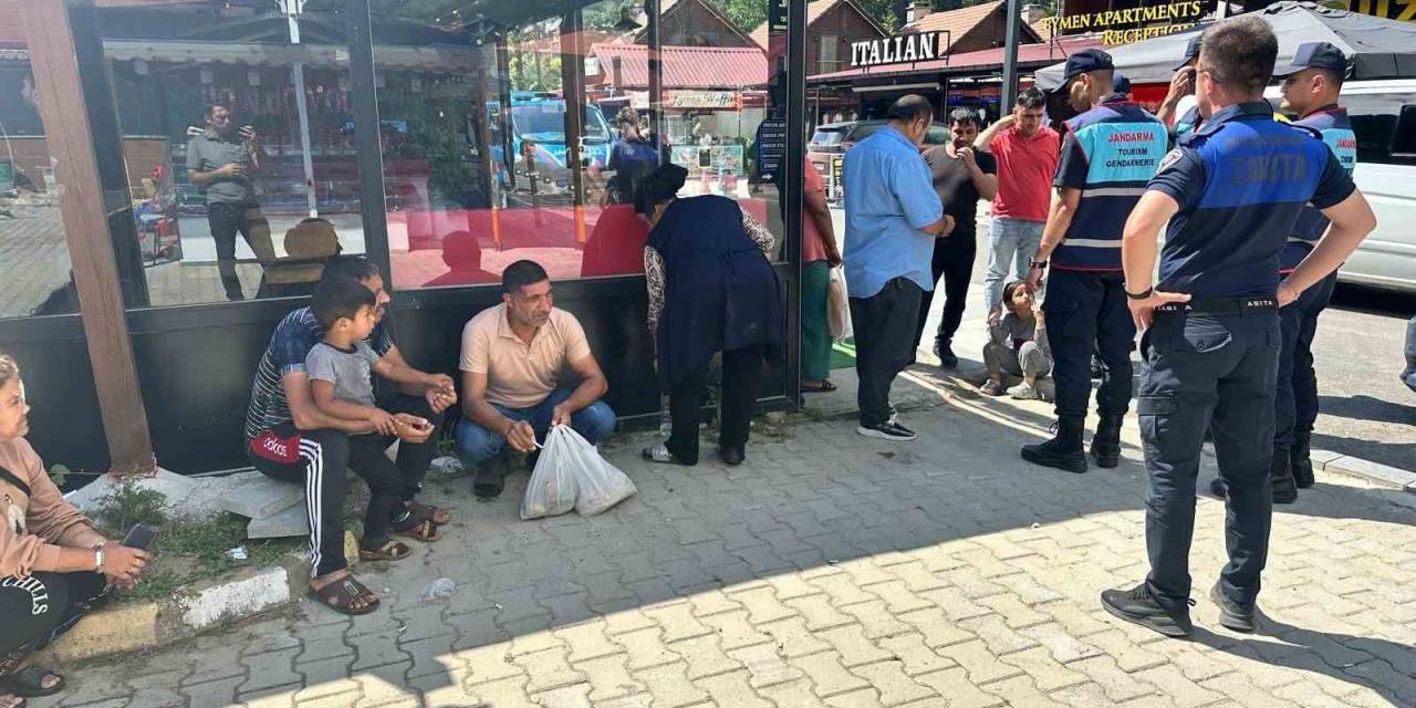 Uzungöl’de Dilencilere Zabıta Ekiplerinden Operasyon