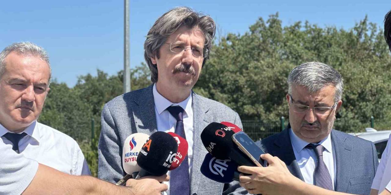 Rektör Yılmaz, Yangının Bilançosunu Açıkladı; Yüzlerce Dekar Orman Zarar Gördü