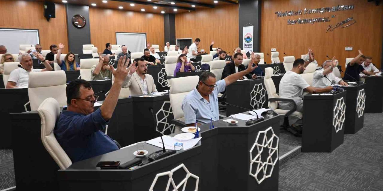 İlkadım Meclisinde Tatil Yok