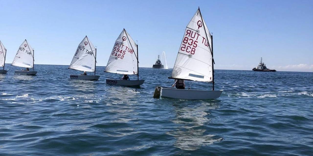 Tekirdağ’da Kabotaj Bayramı Yelken Yarışları Düzenlendi