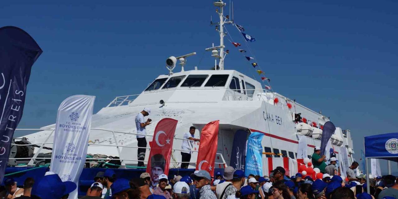 Aydın-muğla Deniz Otobüsü Seferleri Başladı: Chp Lideri Özgür Özel Kaptan Köşküne Geçerek İlk Seferin Startını Verdi