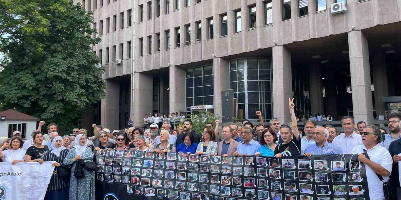 Gar Davasında Çıkan Karara Hayatını Kaybedenlerin Ailelerinden Açıklama