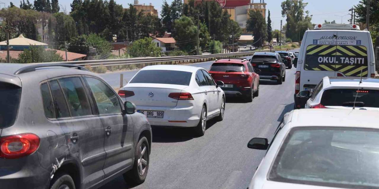 Turizm Yollarında Yoğunluk Devam Ediyor