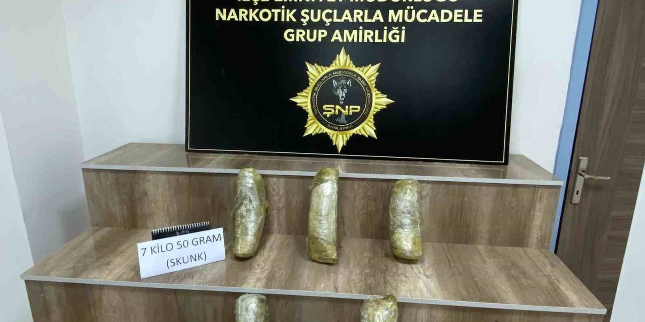 Siverek’te Araçta 7 Kilo 50 Gram Skunk Uyuşturucu Ele Geçirildi