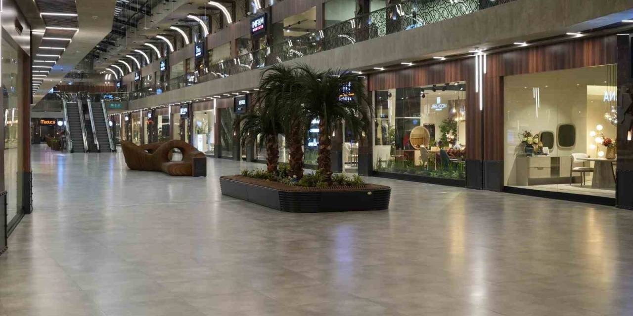 Wobilimoda Mobilya Avm, Evleneceklerin Yanında