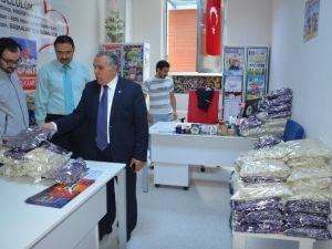 Bafra Gençlik Merkezi Yardım Paketlerini Hazırladı