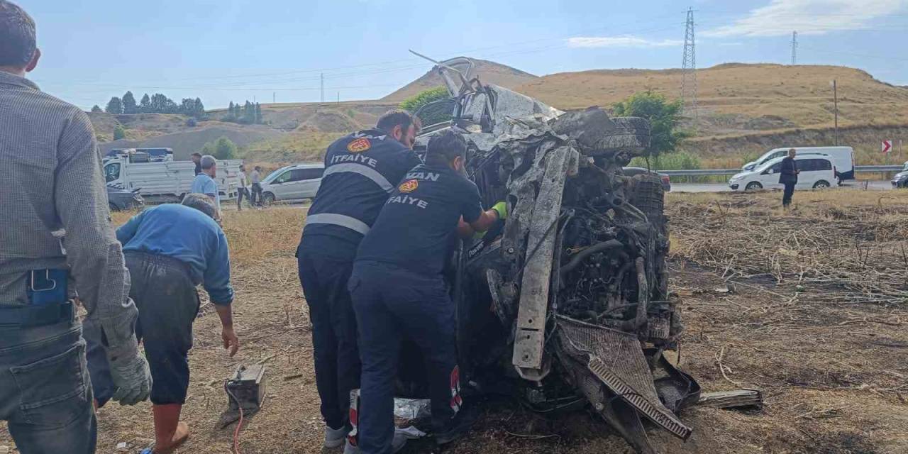 Van’da Trafik Kazası: 6 Yaralı