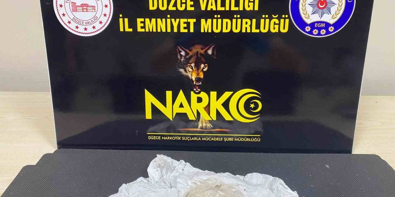 Aracında 54 Gram Uyuşturucu İle Yakalandı