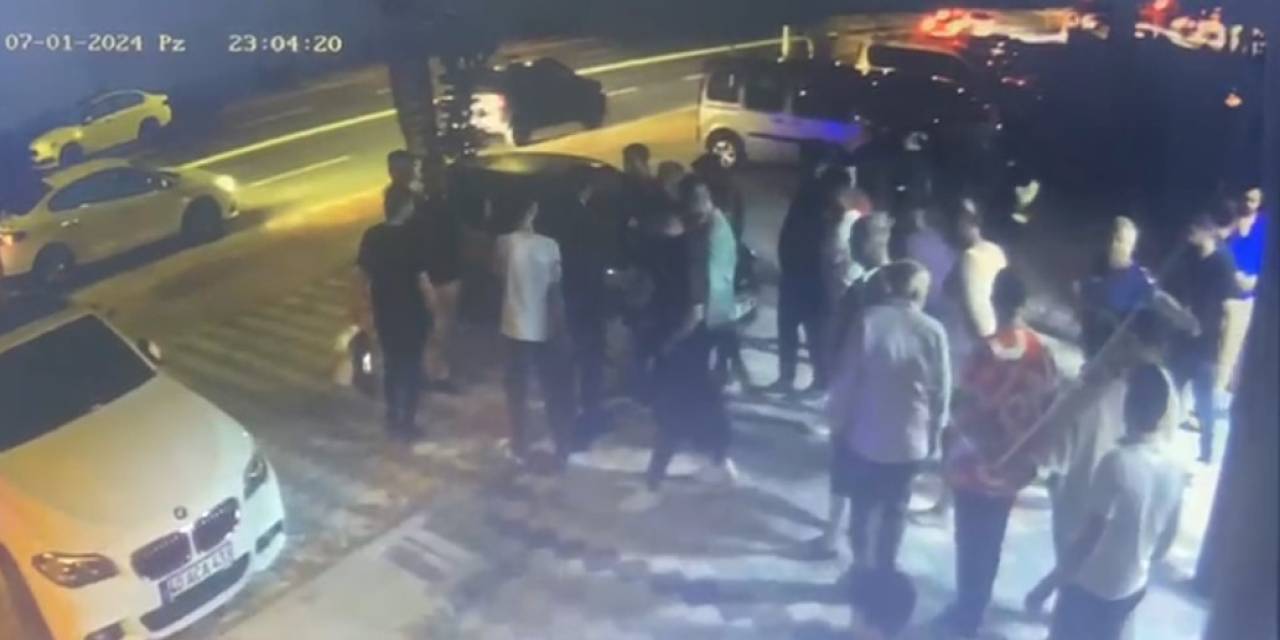 Belediye Başkanı İle Uzman Çavuş Arasında Gerginlik: Uzman Çavuş Başkanın Kendisine Yumruk Attığını İddia Etti