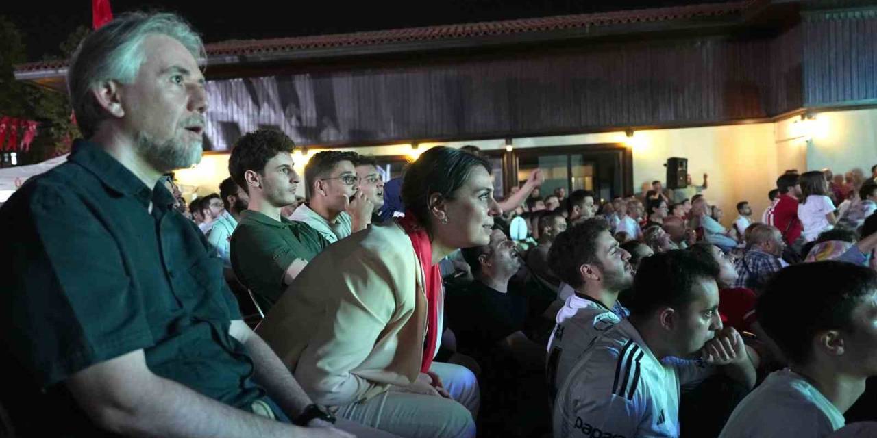 Millilerin Zafer Coşkusu Bağlarbaşı Kongre Ve Kültür Merkezi’nde Yaşandı