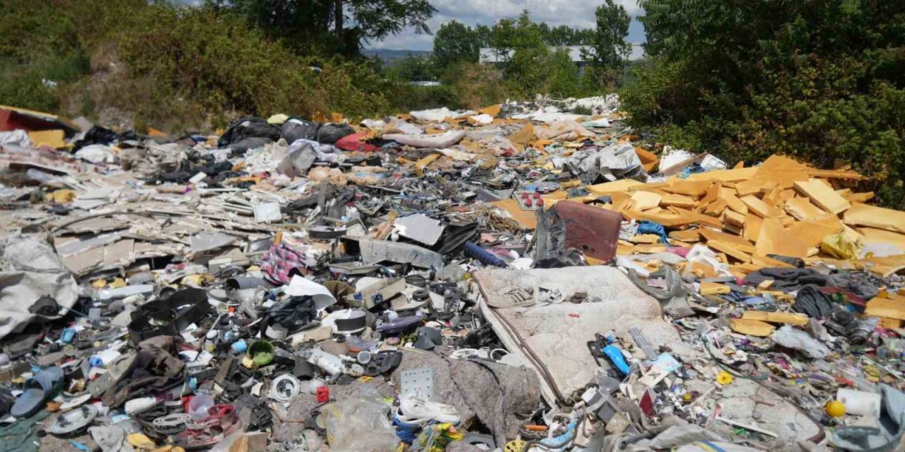 Şehrin Göbeğinde ’utandıran’ Görüntü: Kimse Önlem Almıyor