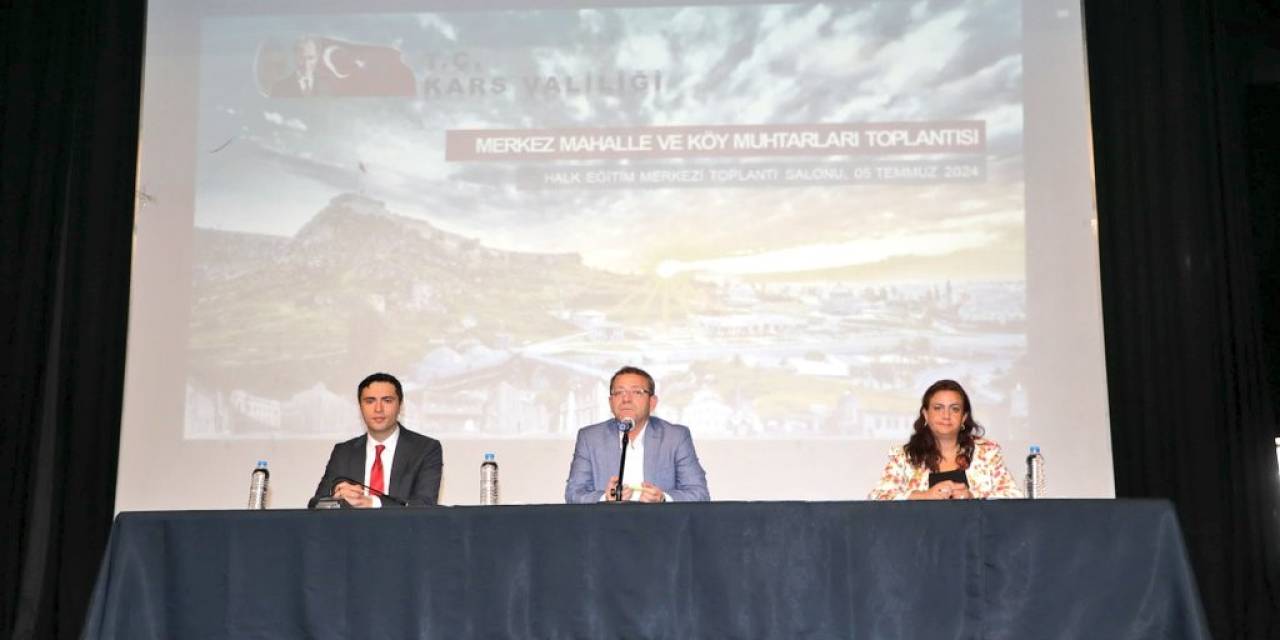 Vali Polat Muhtarlarla Bir Araya Geldi