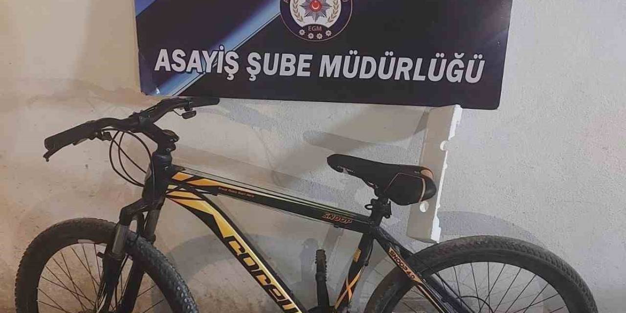 Bisiklet Hırsızlığından Aranıyordu, Tutuklandığı Tespit Edildi