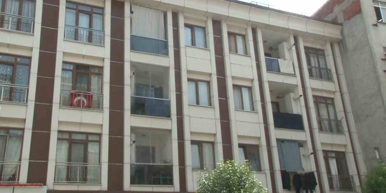 Polisten Kaçmaya Çalışan Hırsızlar Bina Boşluğuna Düşerek Ağır Yaralandı