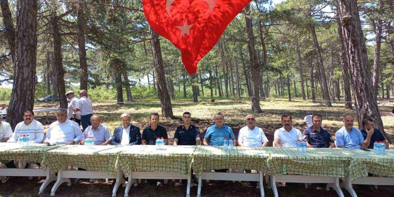 Karaçayır Köyü Şenliği Yoğun Katılıma Sahne Oldu