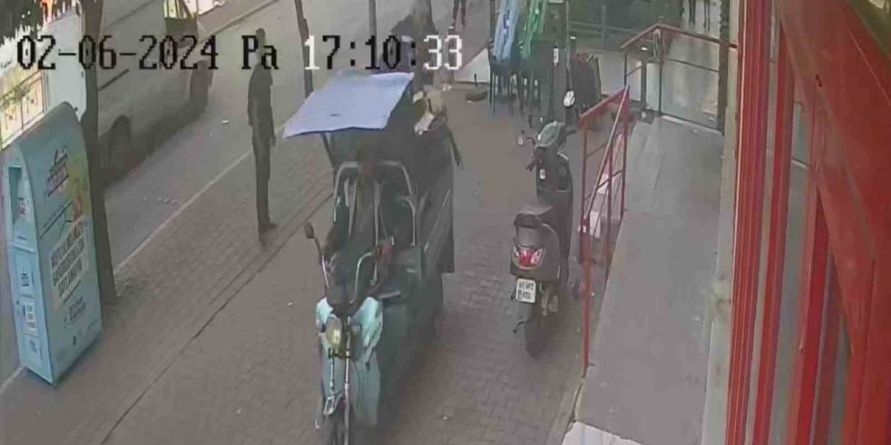 Adana’da Garip Hırsızlık: Motosikleti Sahibiyle Birlikte Çaldılar