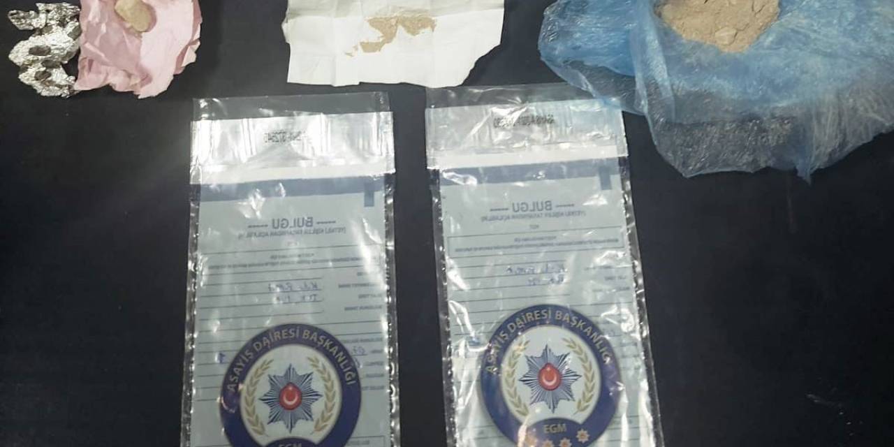 Polisin Durduğu Otomobilden Uyuşturucu Çıktı: 2 Tutuklama