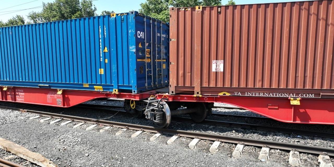 Yük Vagonu Raydan Çıktı