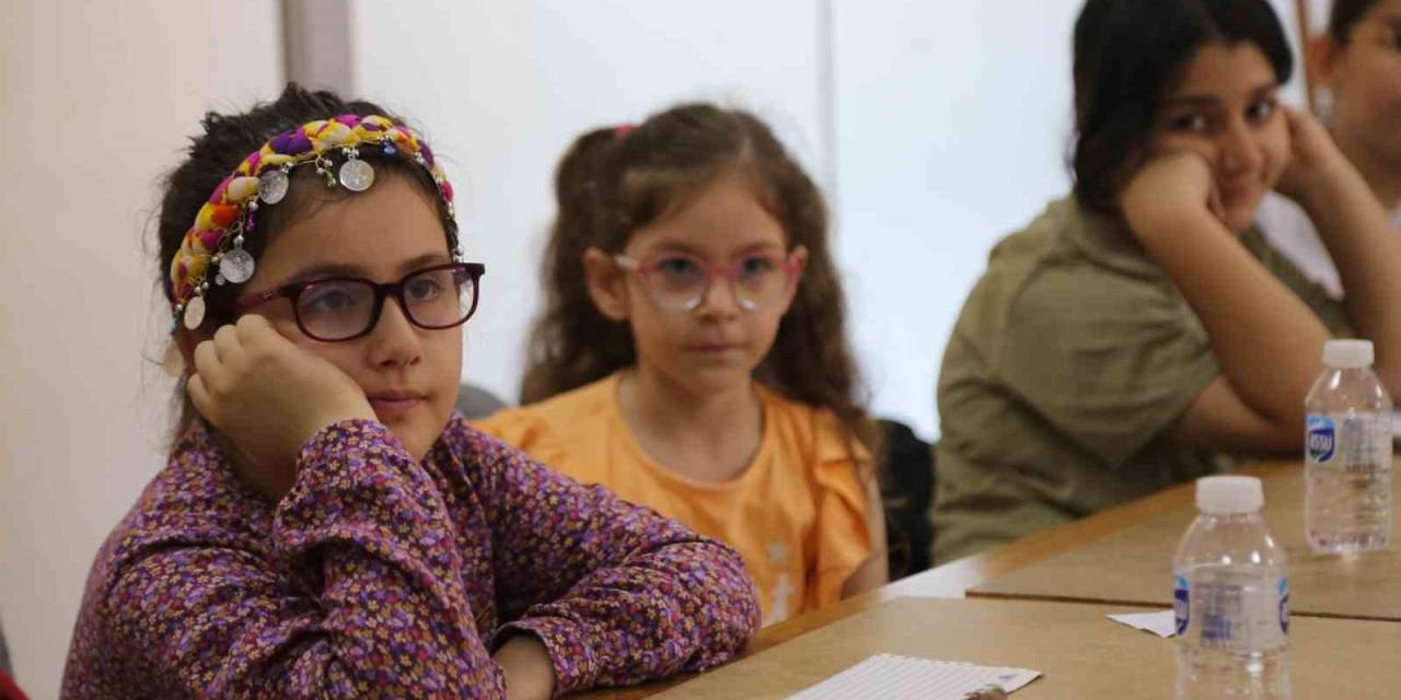 Esenler’de Bulunan ‘Sanatatil Yaz Okulu’nda Dersler Başladı