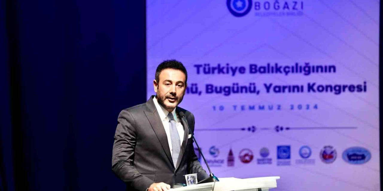 Sarıyer’de ‘Türkiye Balıkçılığının Dünü, Bugünü Yarını Kongresi’ Düzenledi