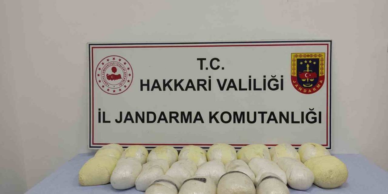 Hakkari’de 23 Kilo Uyuşturucu Ele Geçirildi