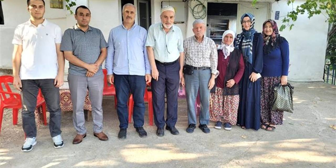 Bozdoğan İlçe Müftüsü Yıldırım, Yurda Dönen Hacılarla Görüştü