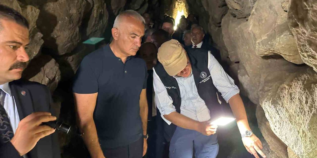 Bakan Ersoy, Dünya Miras Listesi’nde Yer Alan Hititler’in Başkentinde