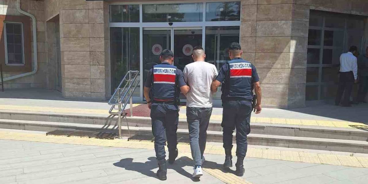 Dolandırıcılık Suçundan 6 Yıl 8 Ay Hapis Cezasıyla Aranan Şahıs Yakalandı
