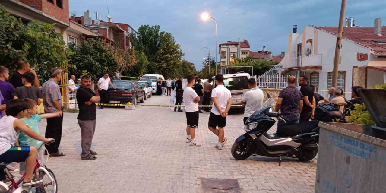 43 Yaşındaki Şahıs Aracının İçerisinde Ölü Bulundu