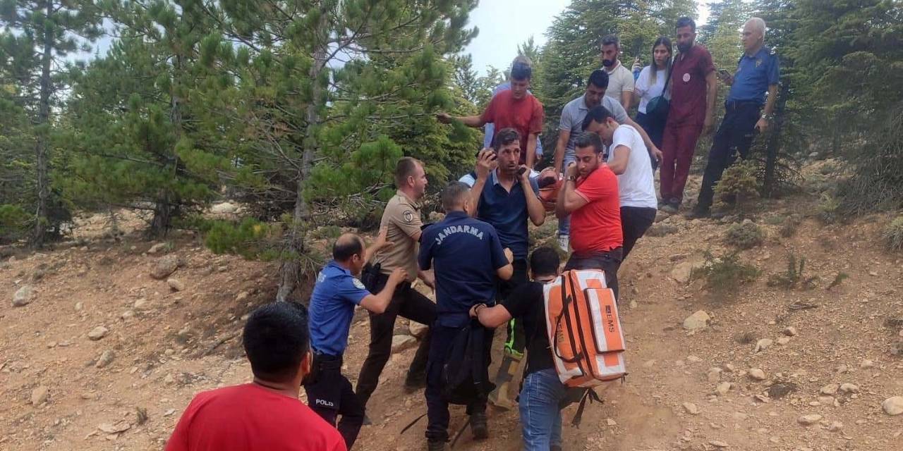 Uçuruma Yuvarlanan Araçtaki Genç Kadın Öldü