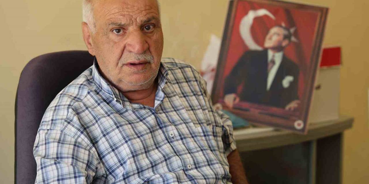 Arkadaşlarının Tavsiyesi İle Muhtar Oldu, 41 Yıldır Şevkle Sürdürüyor