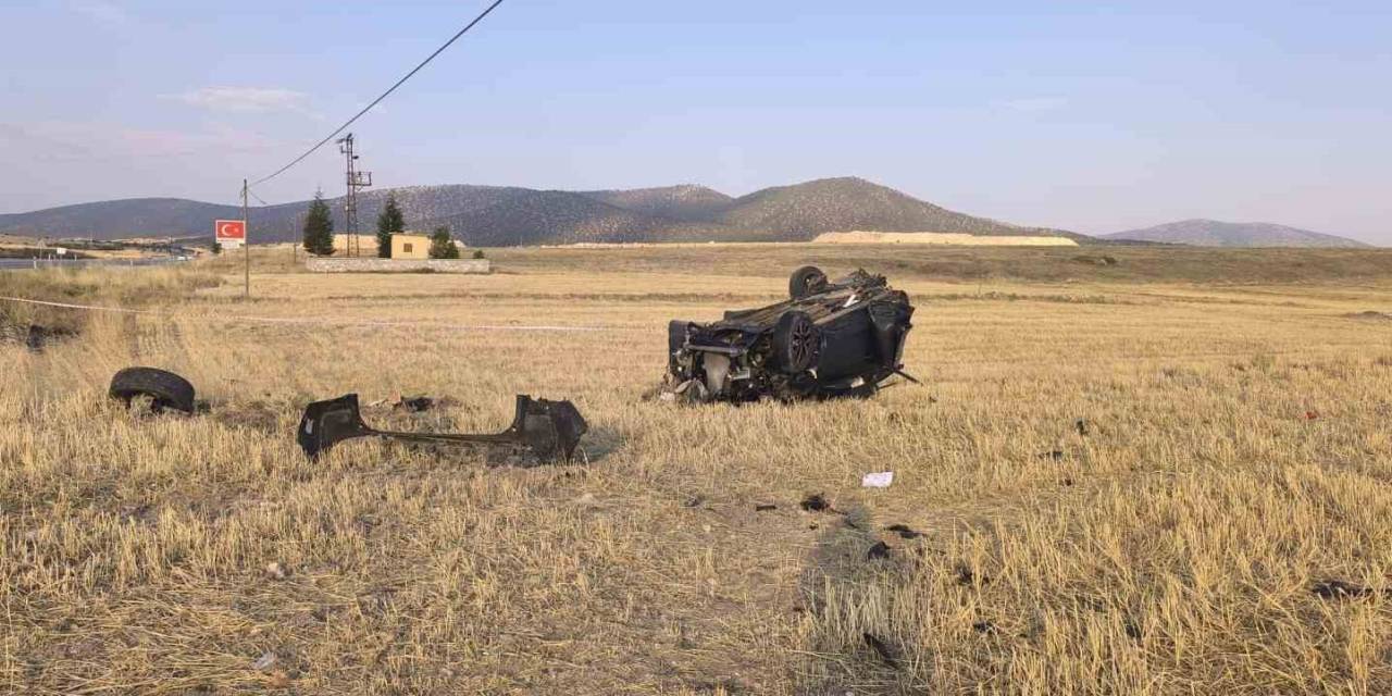 Takla Atan Araçta 1 Kişi Öldü, 1 Kişi De Yaralandı