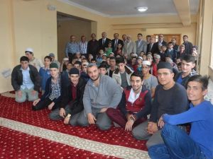 Ak Parti Trabzon Milletvekili Muhammet Balta Seçim Gezilerini Araklı’da Sürdürdü