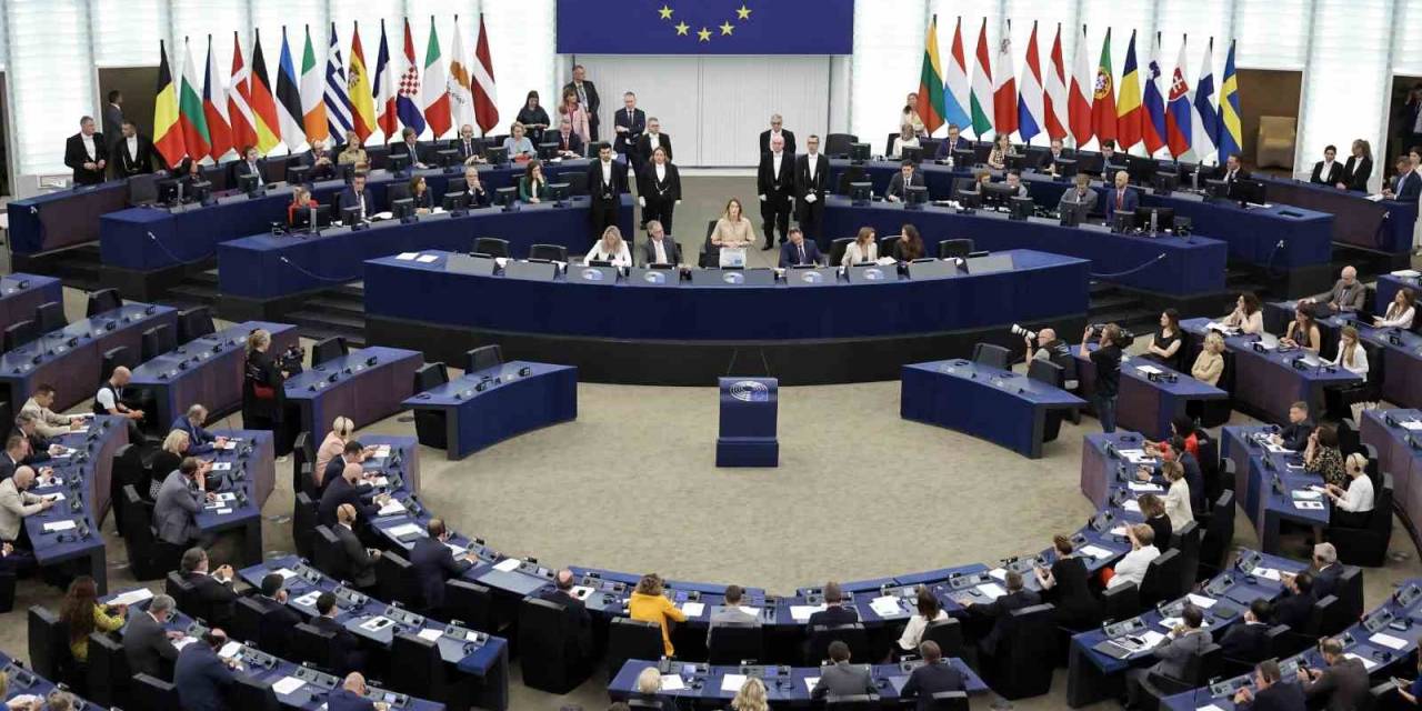 Avrupa Parlamentosu Başkanlığına Yeniden Metsola Seçildi