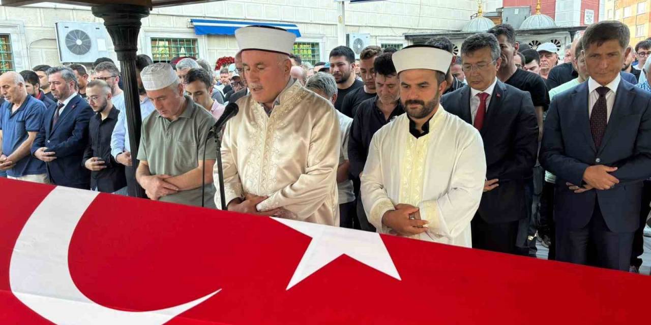 Sarıyer’de Boğulan Polis Memuru Numan Çebi Son Yolculuğuna Uğurlandı