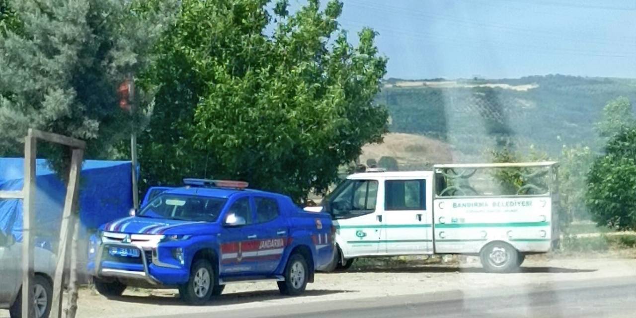 Bandırma-karacabey Karayolu Kenarında Bulunan Cesedin Kimliği Tespit Edildi