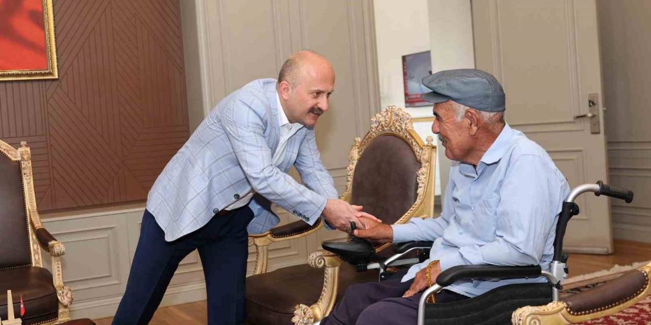 Adıyaman’da Valiliğin Halk Günü Devam Ediyor