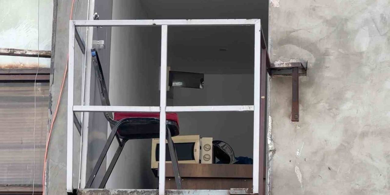 İstanbul’da 22 Yaşındaki Gencin Öldürüldüğü Olayda Yeni Detaylar: Kuzeni Kazara Silahla Kalbinden Vurmuş