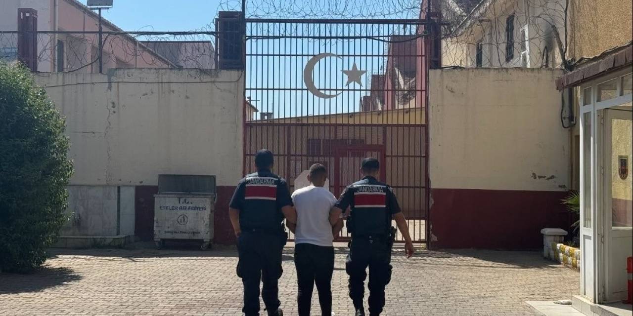 Silahla Tehdit Ettiler, Jandarmadan Kaçamadılar