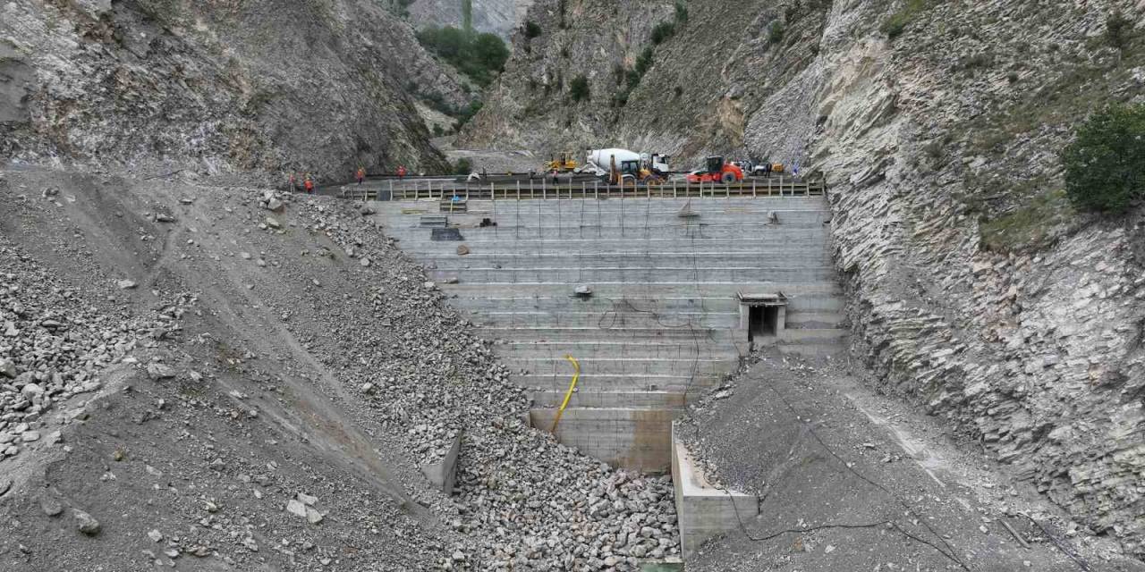 Uzundere Barajı’nda Geri Sayım Başladı